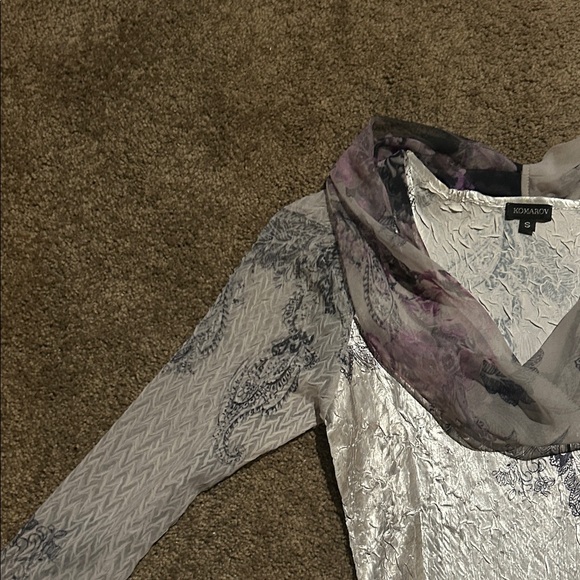 Komarov Silver-Gray Velvet Midi Dress with Pink Floral Accents - Picture 5 of 5